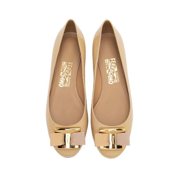 Salvatore Ferragamo Patent Leather Vara Ballet Flats - Size 8 / 38 - Picture 5 of 8